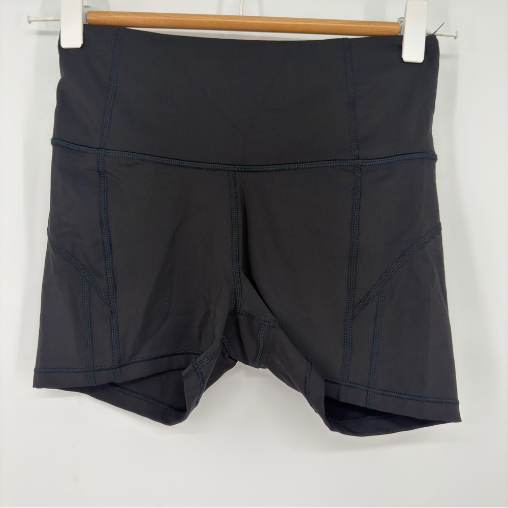 Athleta Ultimate Stash Shortie Biker Shorts XS Black Pockets